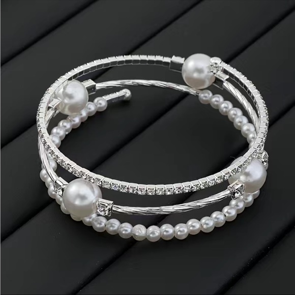Silver Pearl & Rhinestone Bangle - Picture 2 of 4